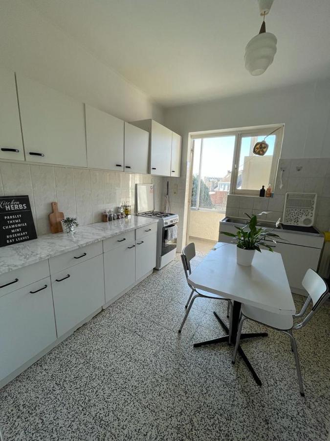 Appartement Dans Un Beau Quartier A Anderlecht Брюксел Екстериор снимка