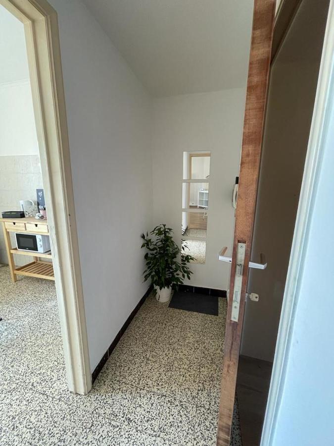 Appartement Dans Un Beau Quartier A Anderlecht Брюксел Екстериор снимка